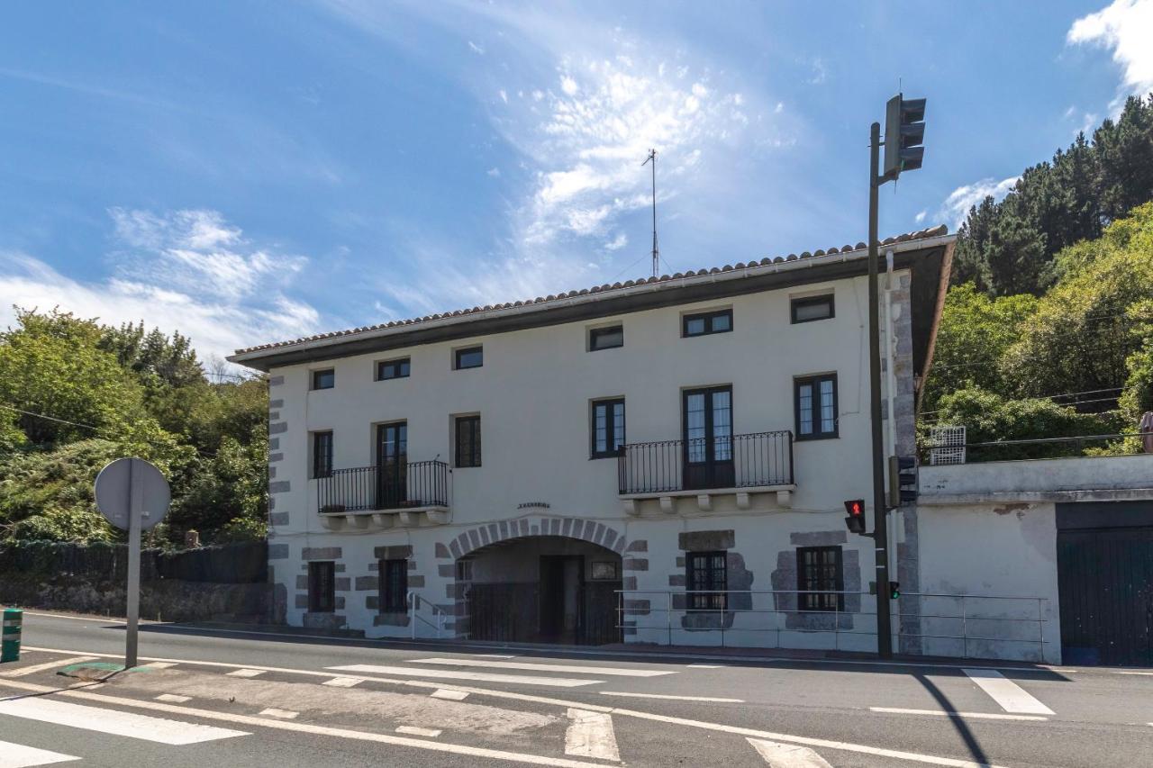 Apartamento Antigua casa de escritor junto a la playa Mundaka Exterior foto